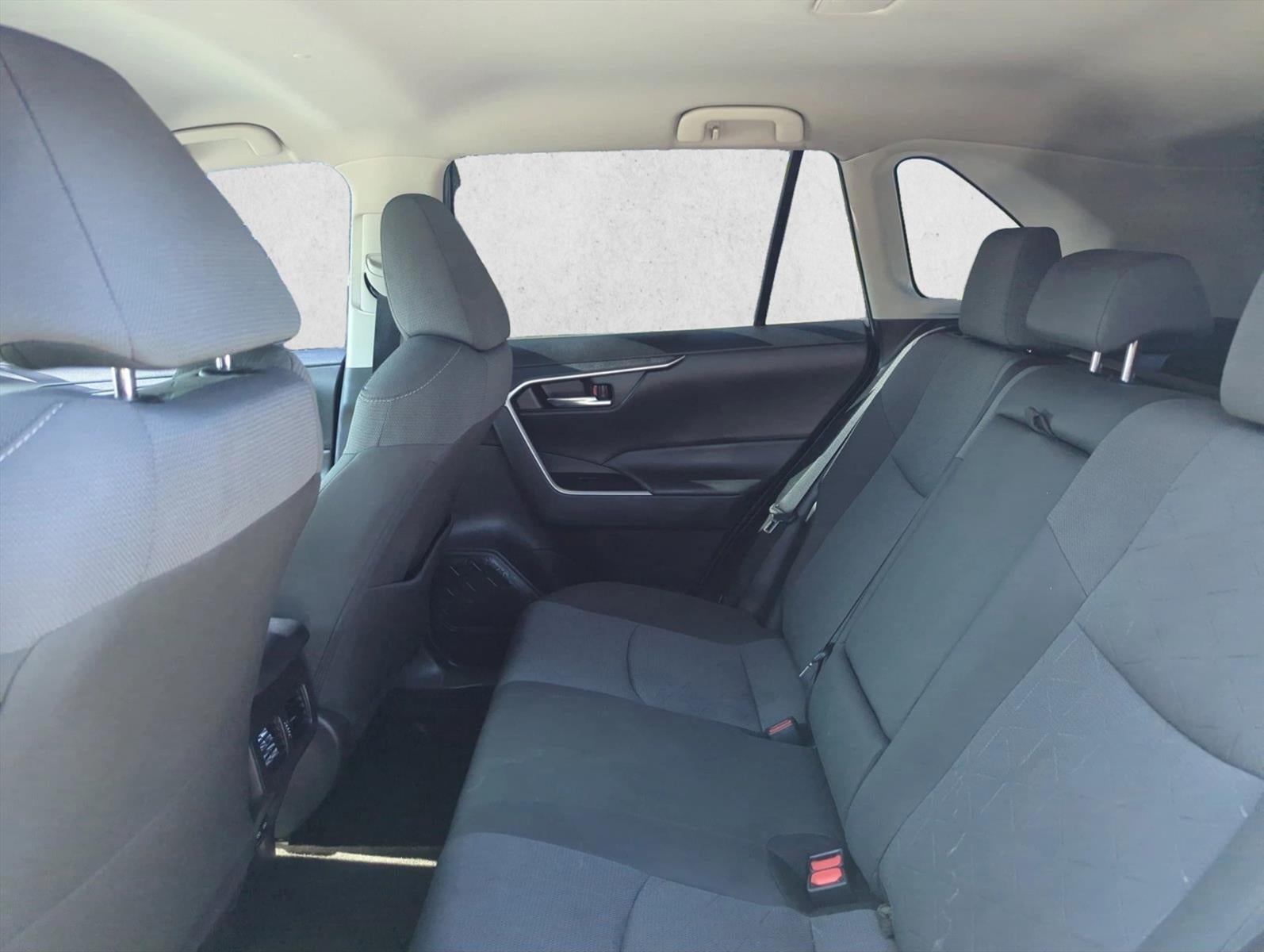 2022 Toyota RAV4 Hybrid XLE AWD (Natl)