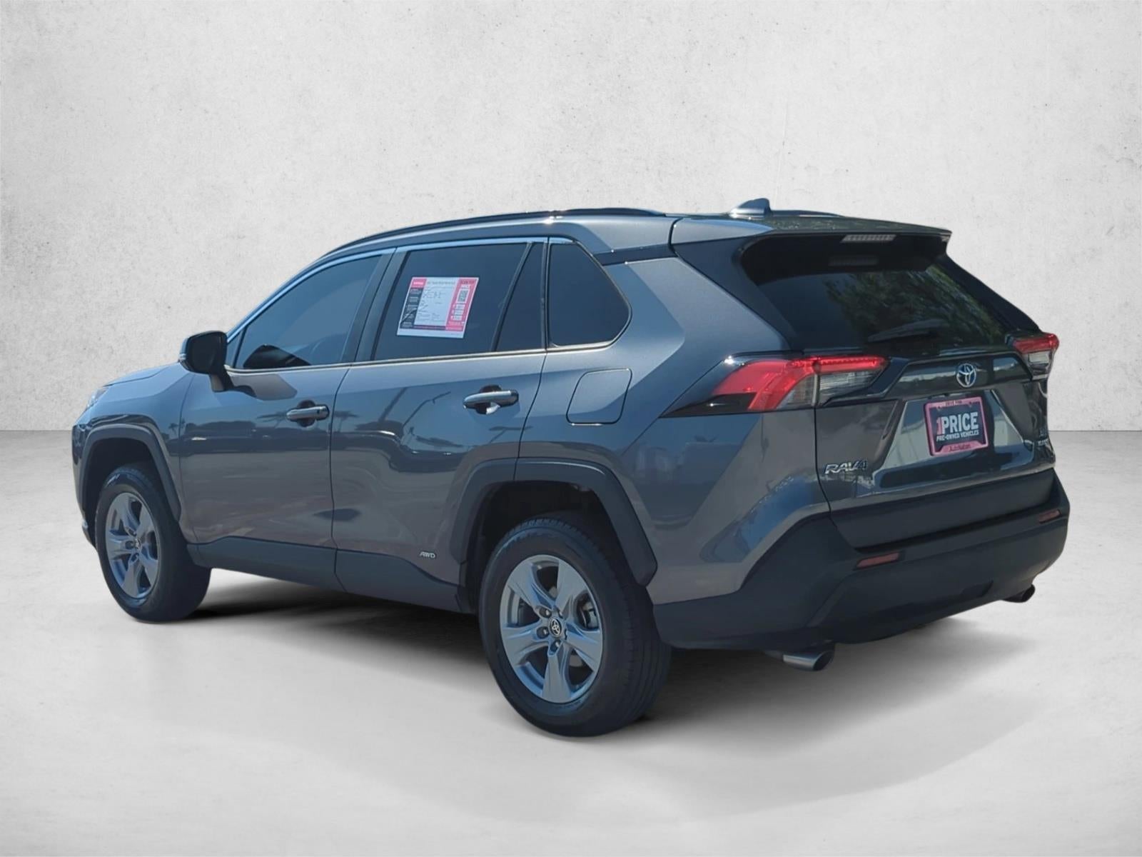 2022 Toyota RAV4 Hybrid XLE AWD (Natl)