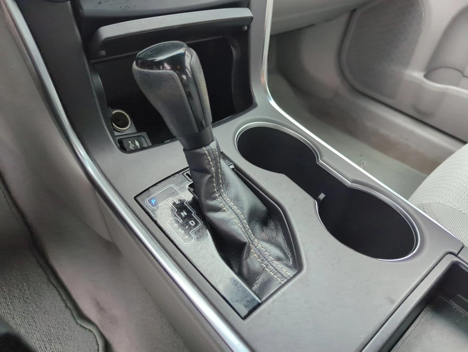 2016 Toyota Camry 4dr Sdn I4 Auto LE (SE)