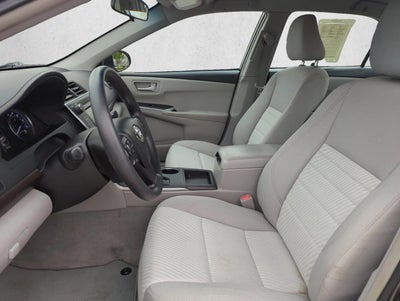 2016 Toyota Camry 4dr Sdn I4 Auto LE (SE)