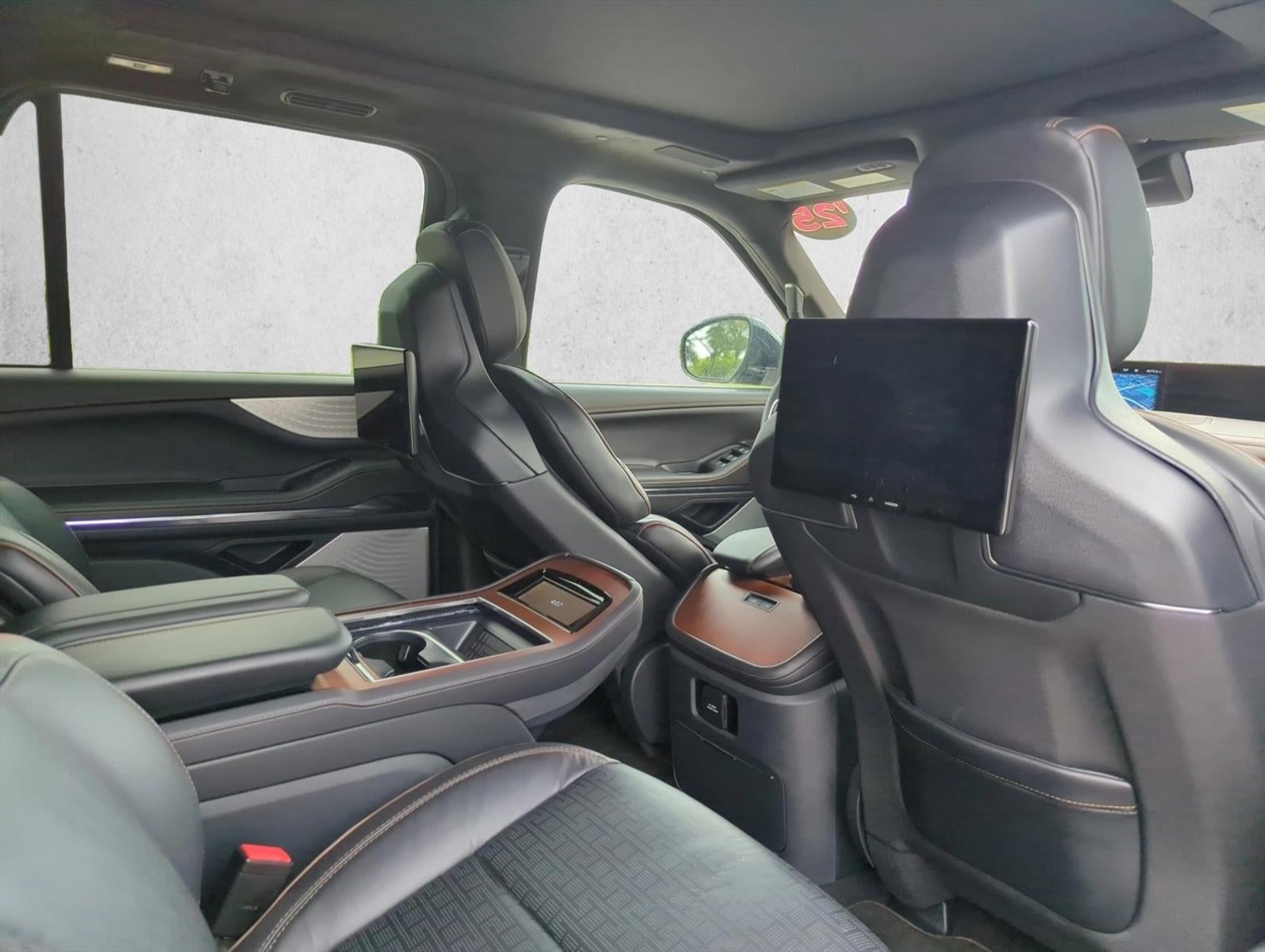 2025 Lincoln Navigator L Black Label 4x4