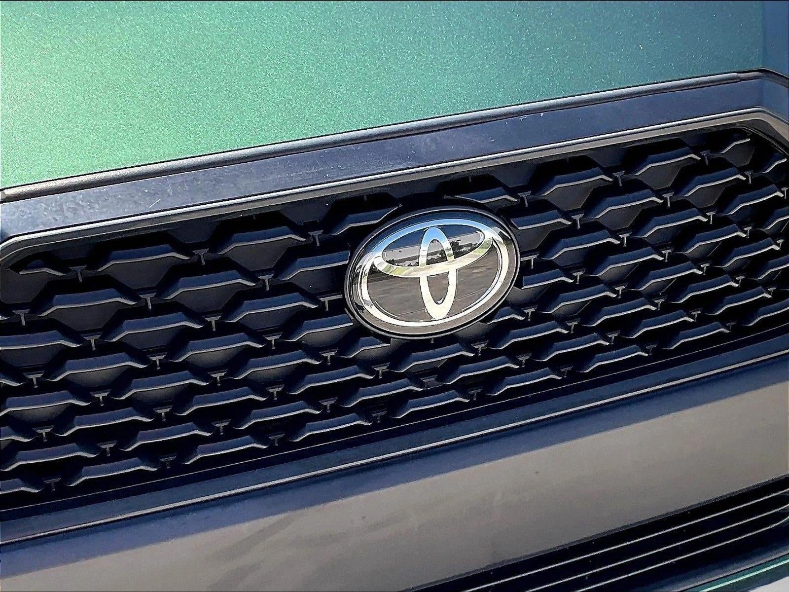 2022 Toyota Corolla Cross LE 2WD (Natl)