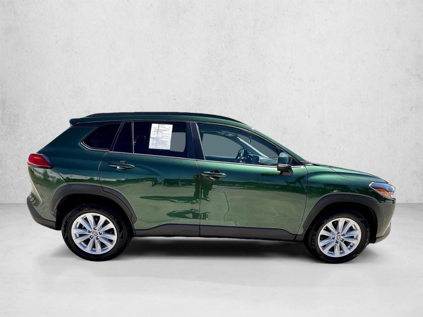 2022 Toyota Corolla Cross LE 2WD (Natl)