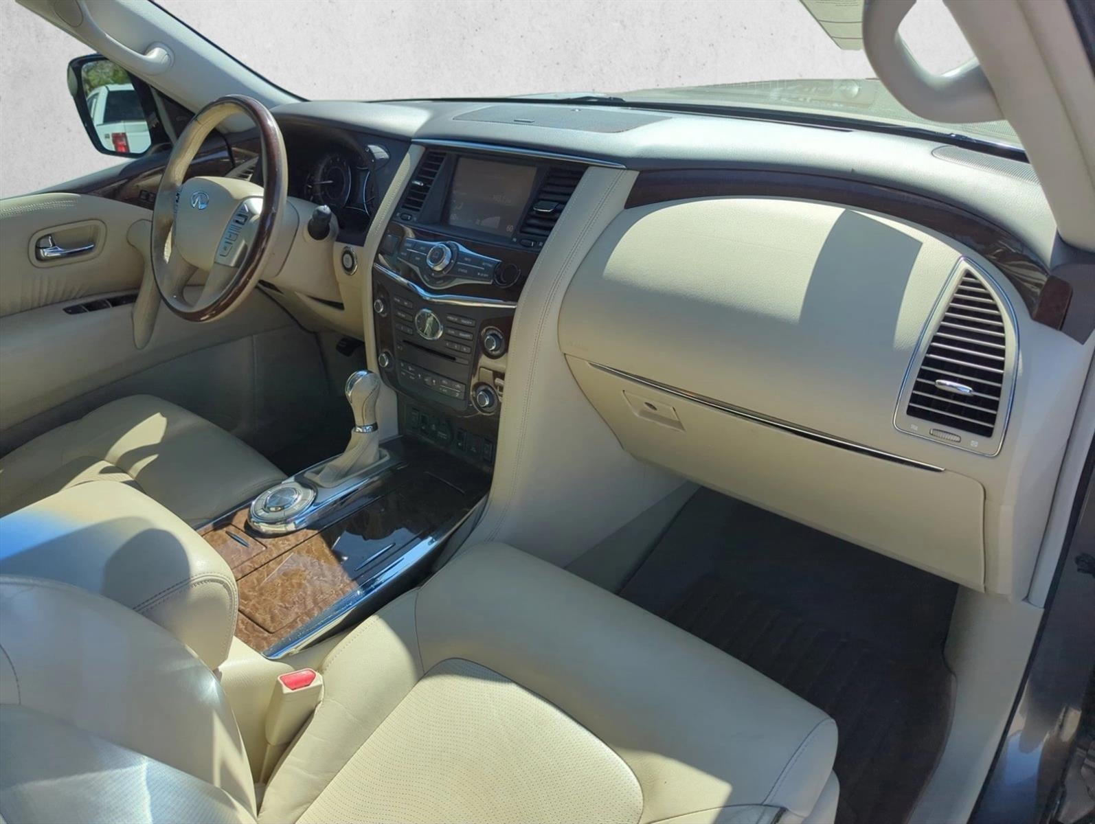 2016 INFINITI QX80 RWD