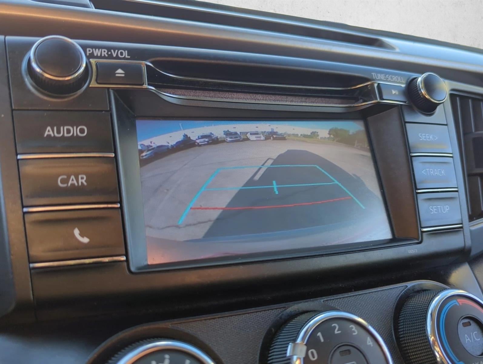 2018 Toyota RAV4 LE FWD (GS)