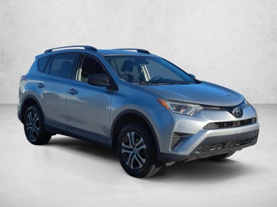 2018 Toyota RAV4 LE FWD (GS)