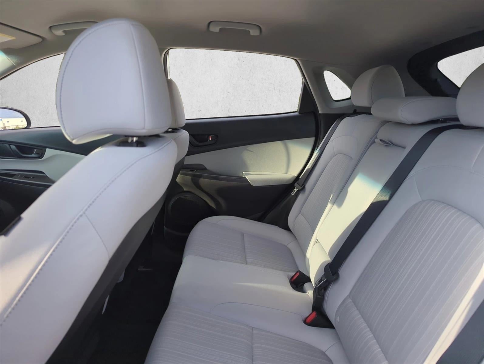 2023 Hyundai KONA SEL Auto FWD