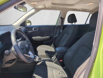 2023 Hyundai VENUE SEL IVT