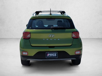 2023 Hyundai VENUE SEL IVT