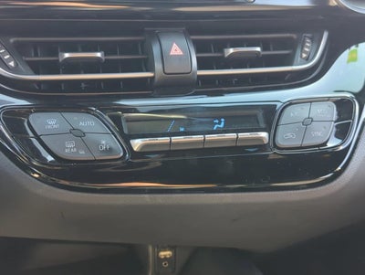 2019 Toyota C-HR LE FWD (Natl)