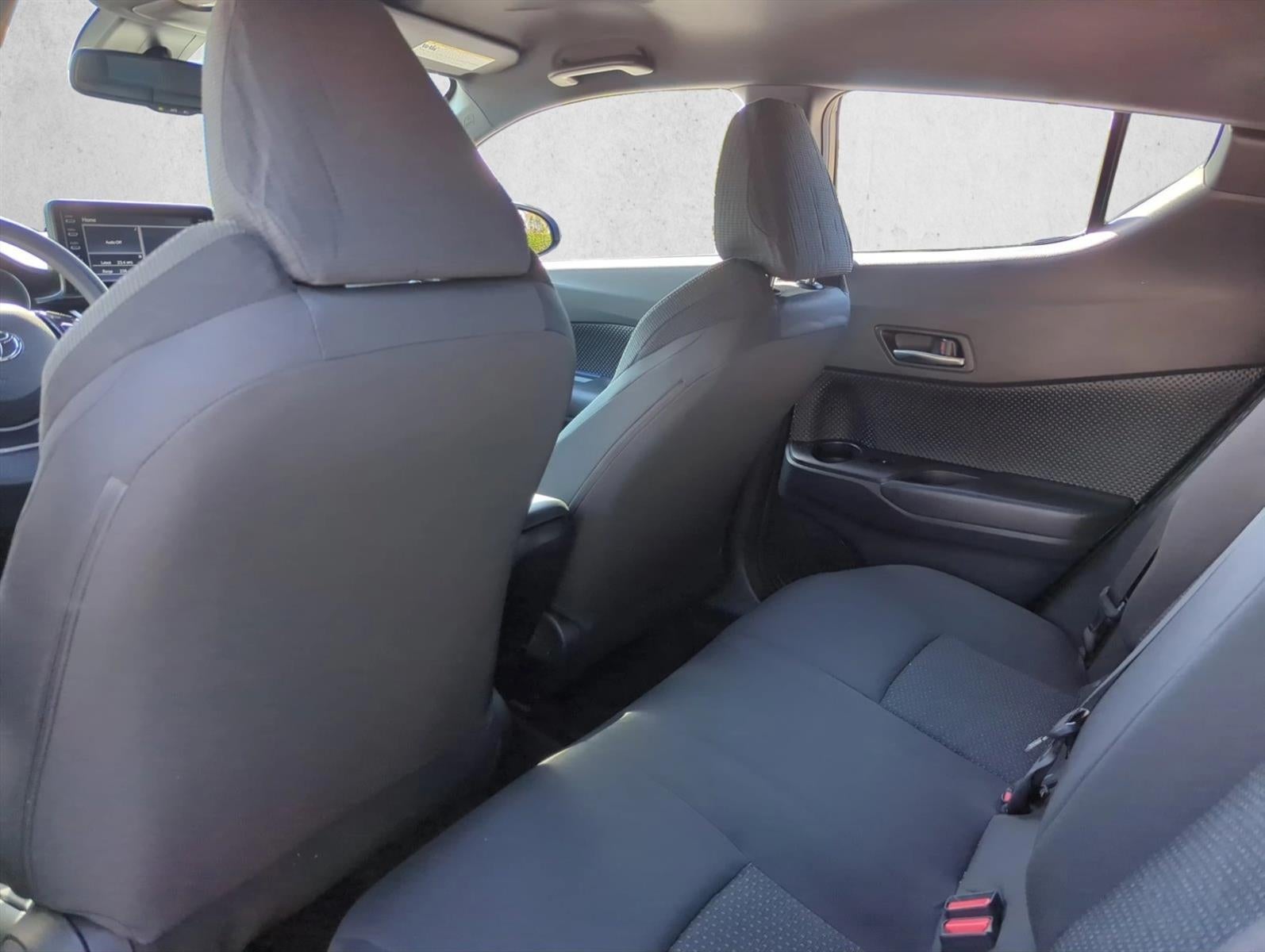 2019 Toyota C-HR LE FWD (Natl)