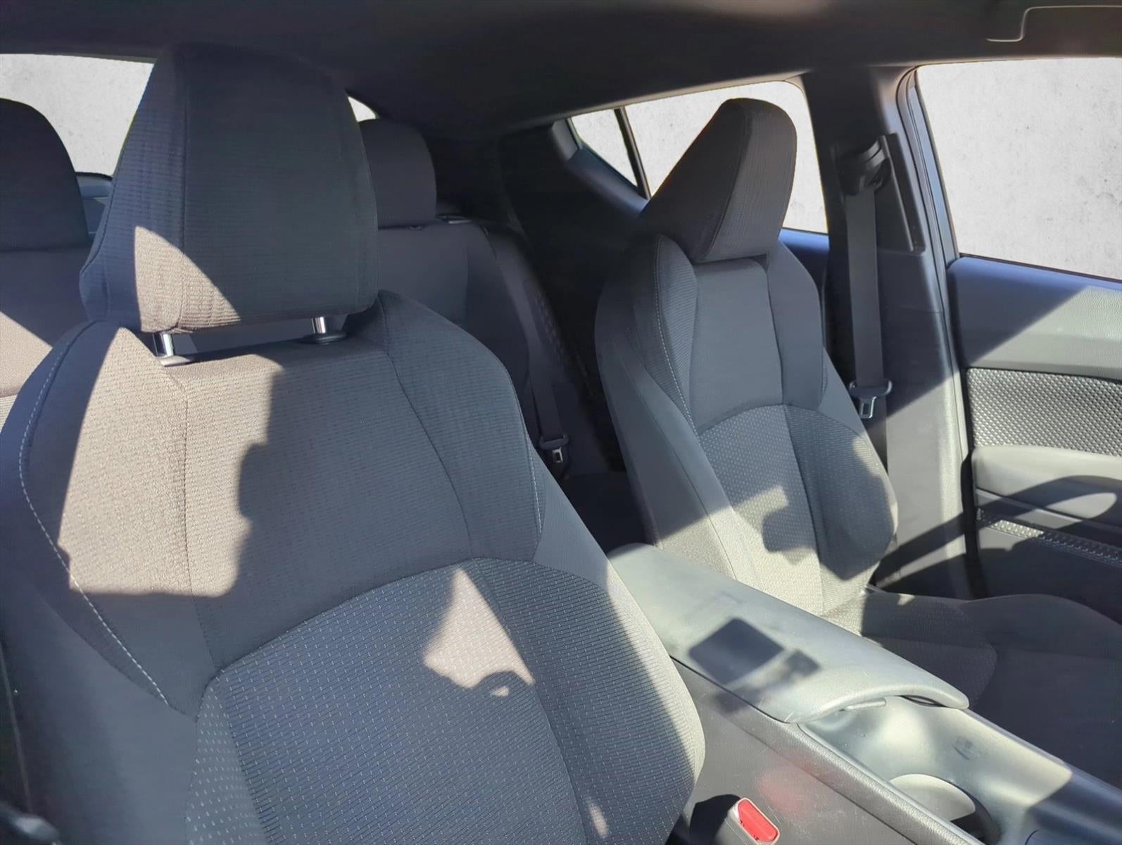 2019 Toyota C-HR LE FWD (Natl)