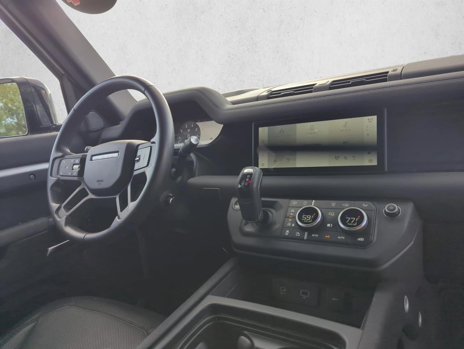 2024 Land Rover Defender 110 P400 X-Dynamic SE