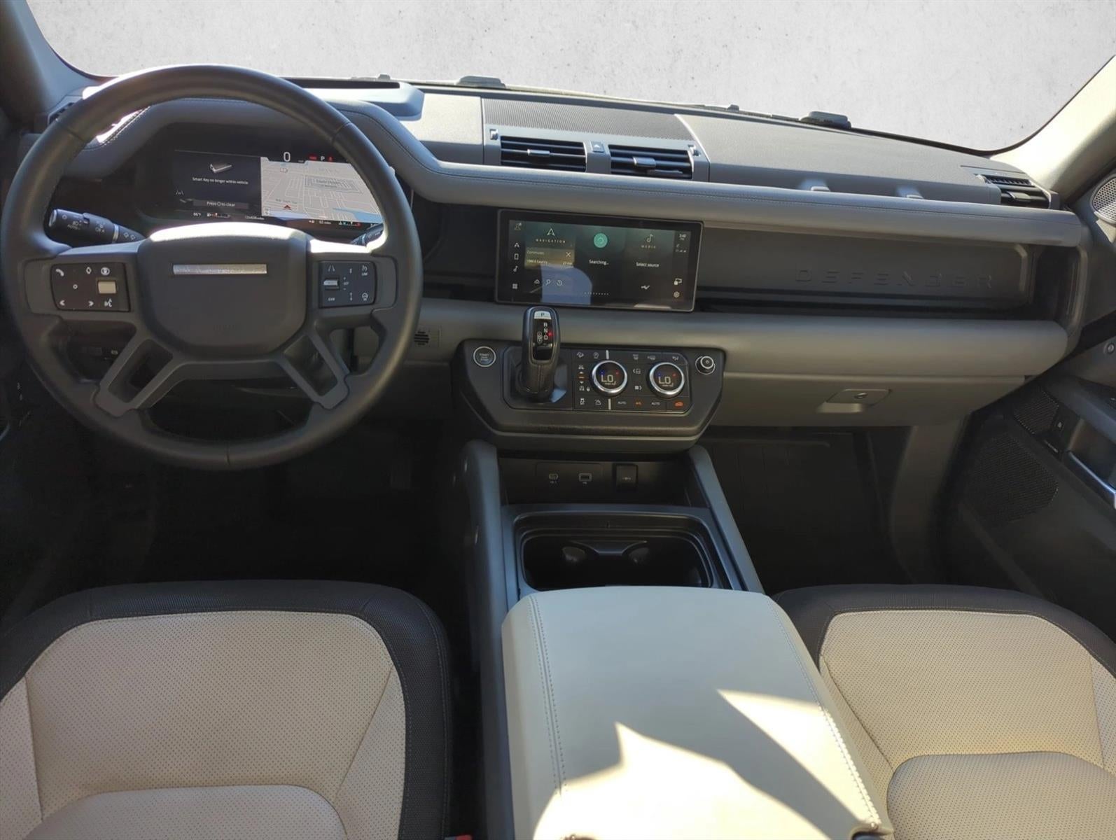 2024 Land Rover Defender 110 P400 X-Dynamic SE