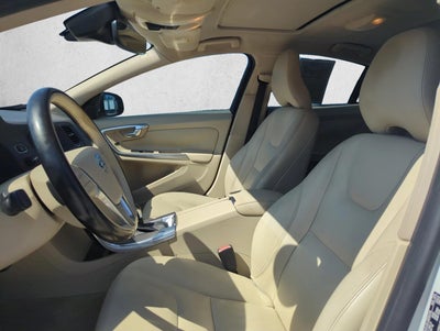 2015 Volvo S60 2015.5 4dr Sdn T5 Drive-E Premier FWD