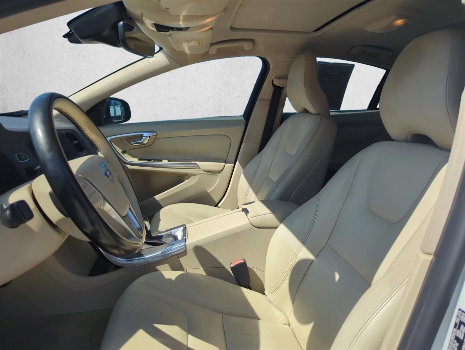 2015 Volvo S60 2015.5 4dr Sdn T5 Drive-E Premier FWD