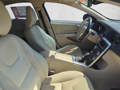 2015 Volvo S60 2015.5 4dr Sdn T5 Drive-E Premier FWD