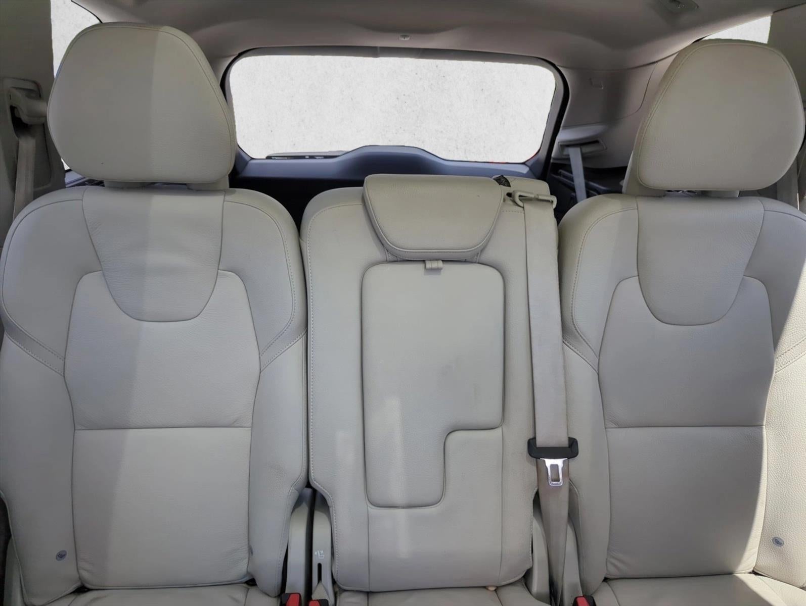 2024 Volvo XC90 B5 AWD Plus Bright Theme 7P