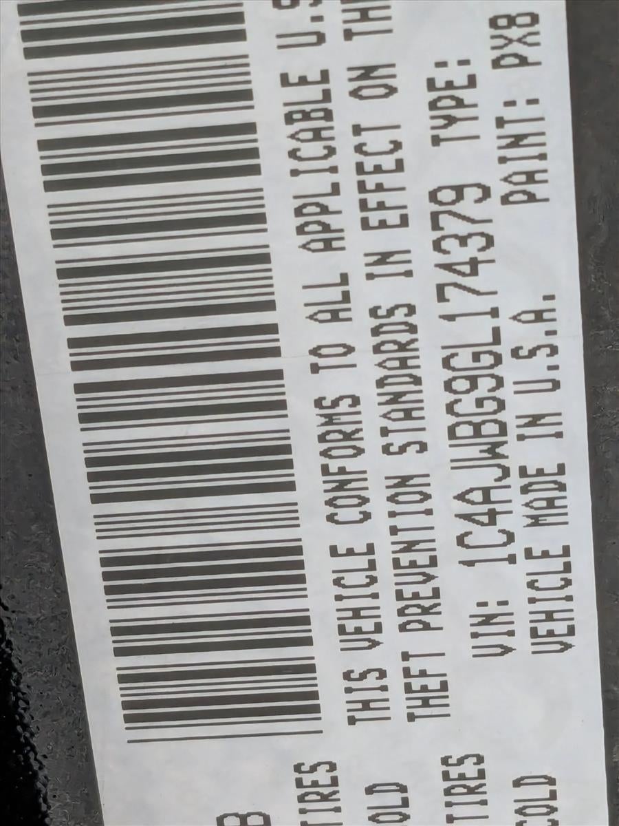 2016 Jeep Wrangler 4WD 2dr Sahara