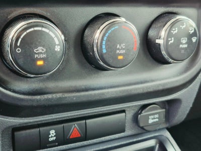 2016 Jeep Patriot FWD 4dr Sport