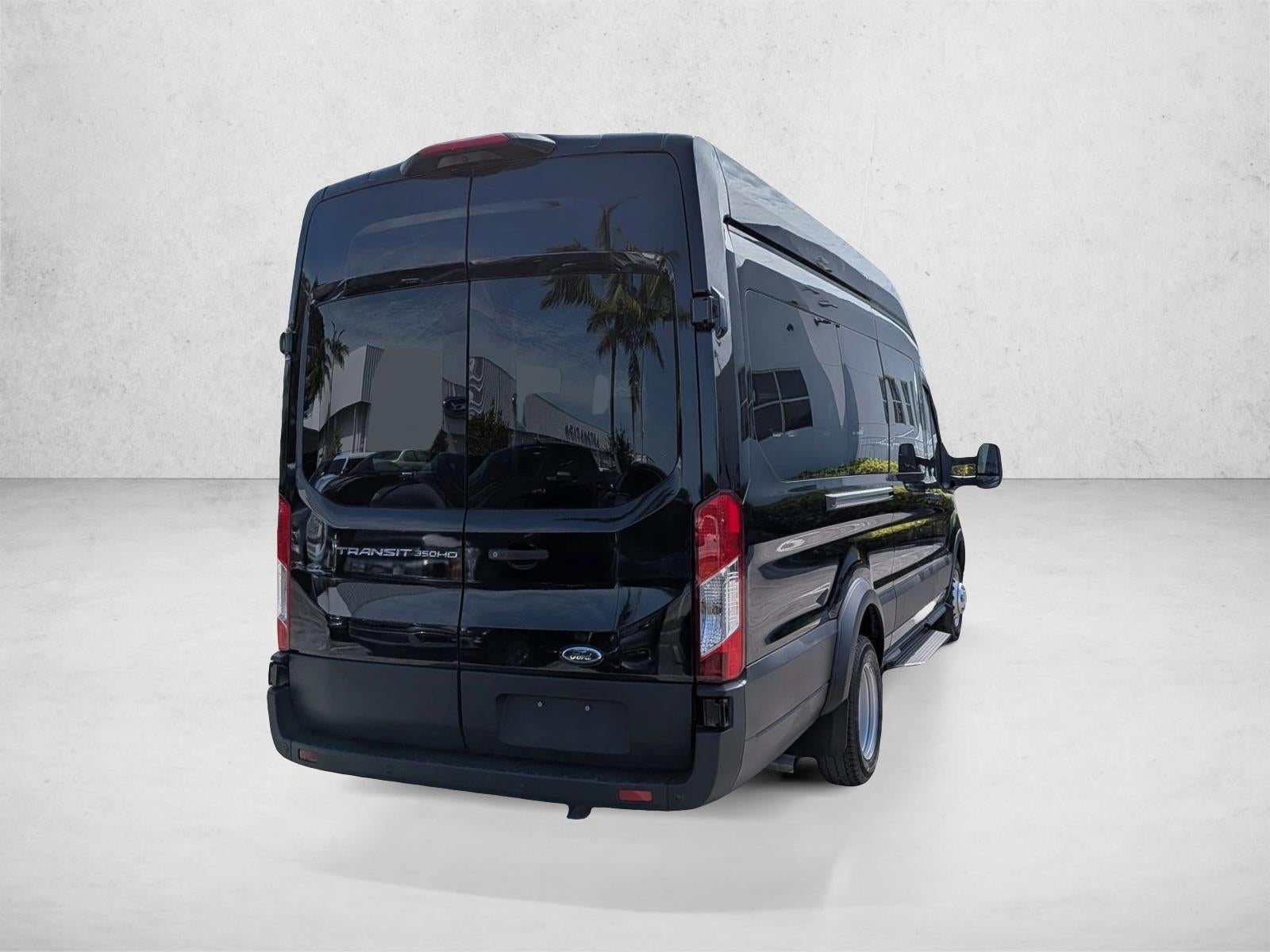2025 Ford Transit Passenger Wagon T-350 HD 148" EL High Roof XL DRW RWD