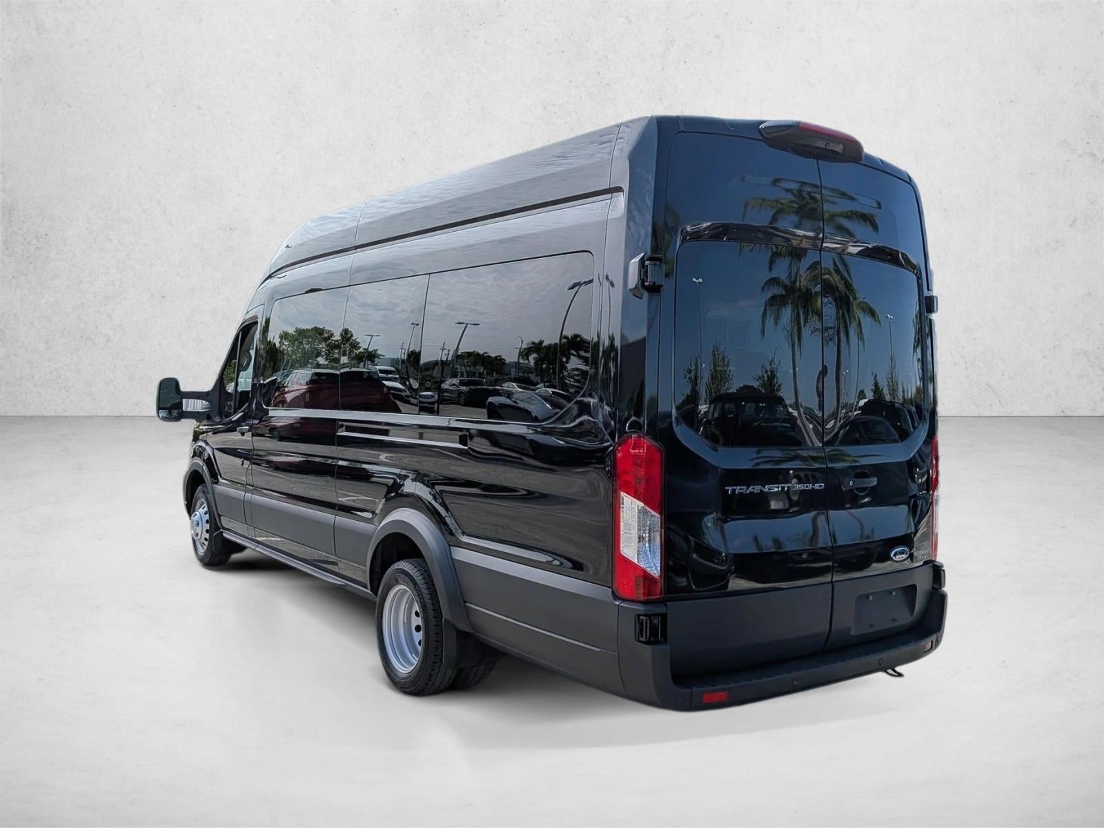 2025 Ford Transit Passenger Wagon T-350 HD 148" EL High Roof XL DRW RWD