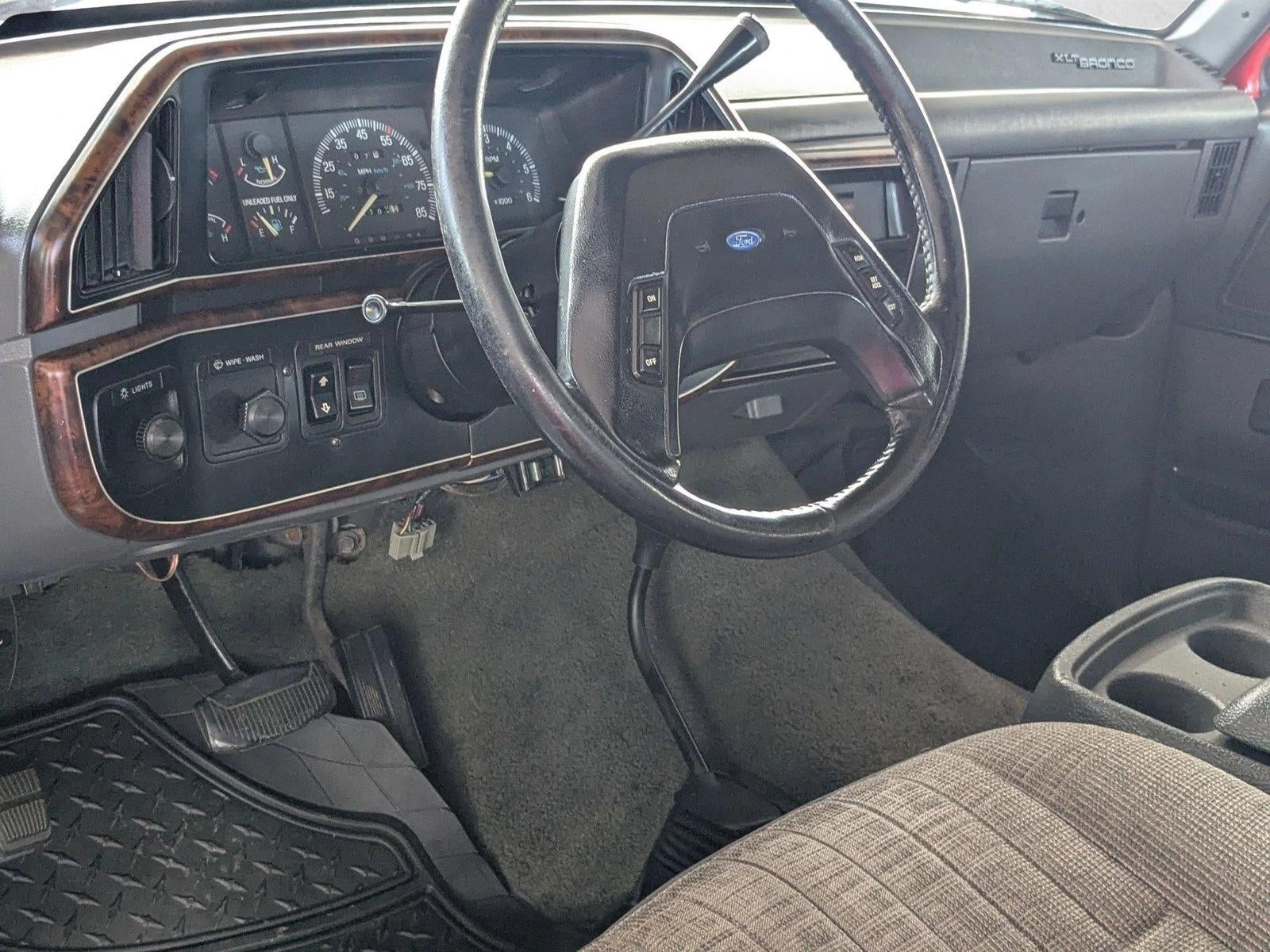 1990 Ford Bronco Base