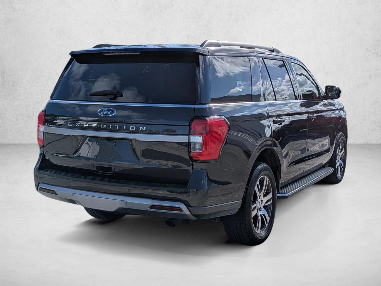 2023 Ford Expedition XLT 4x2