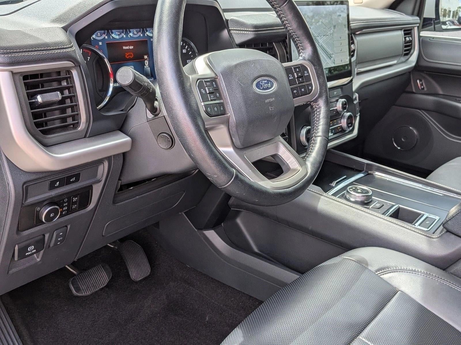 2023 Ford Expedition XLT 4x2