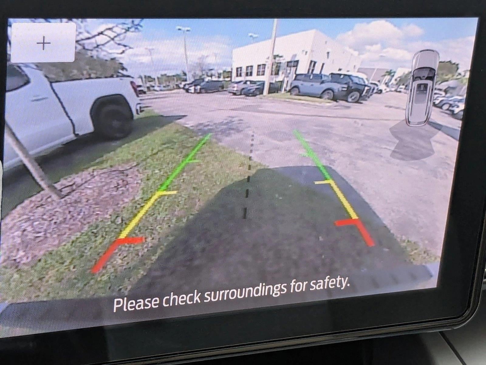 2023 Ford Explorer XLT RWD