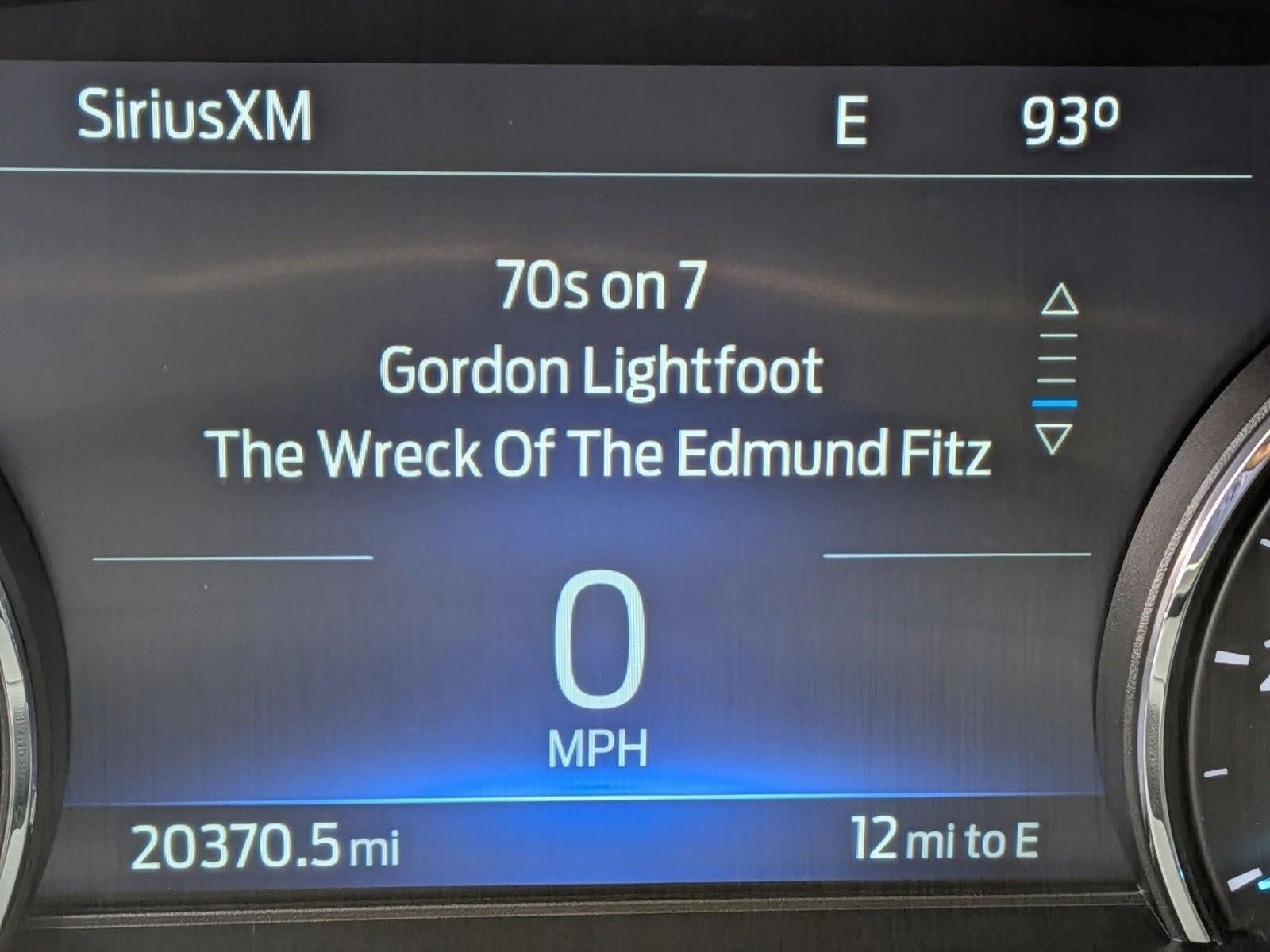 2023 Ford Explorer XLT RWD