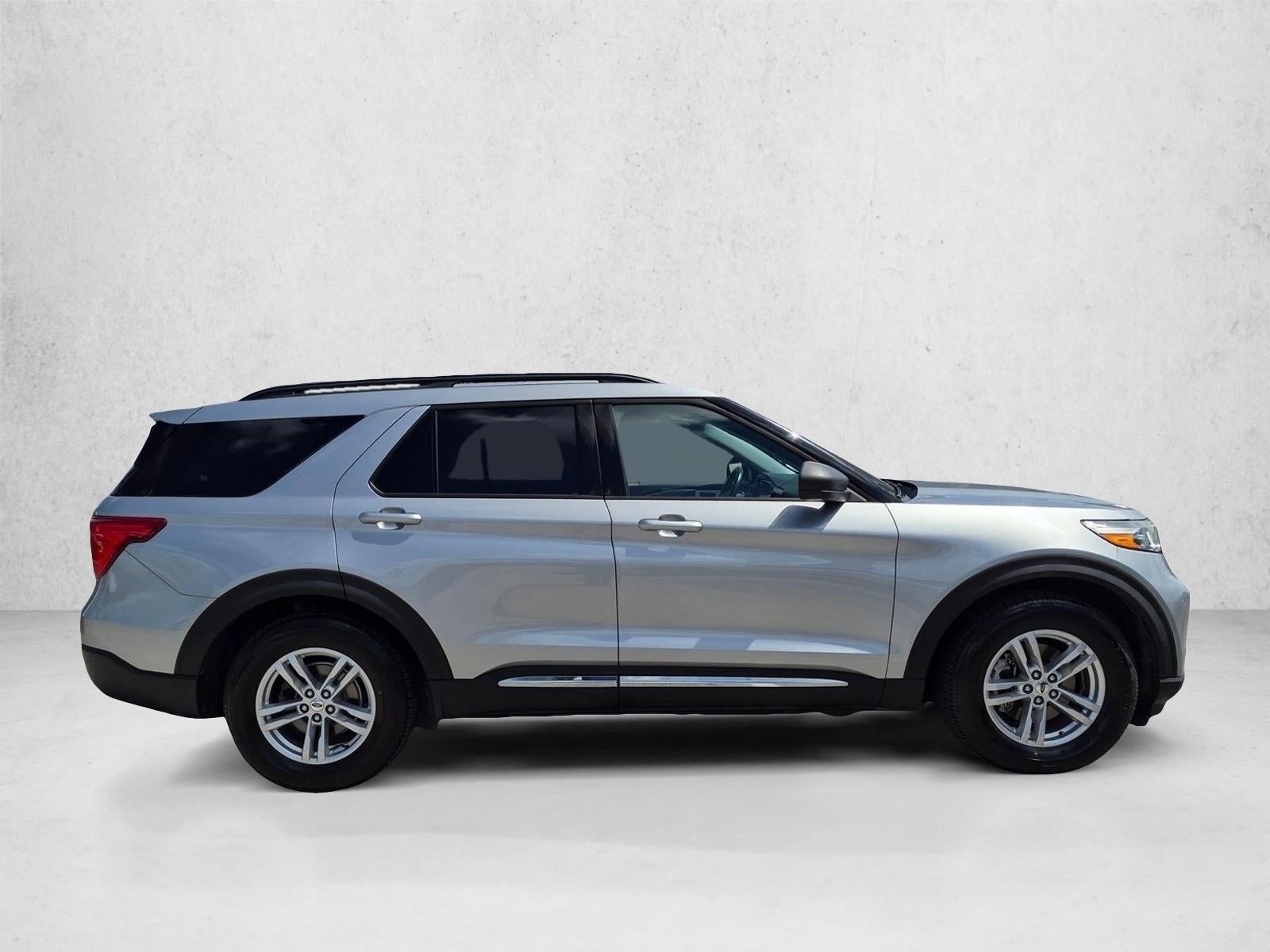 2020 Ford Explorer XLT RWD