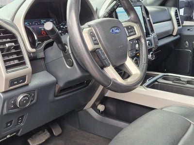 2022 Ford Super Duty F-250 SRW LARIAT 4WD Crew Cab 6.75' Box