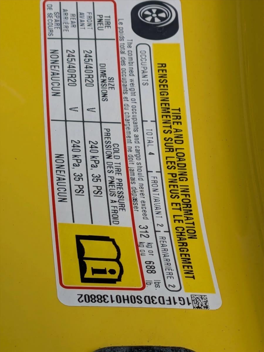 2017 Chevrolet Camaro 2dr Convertible 2LT