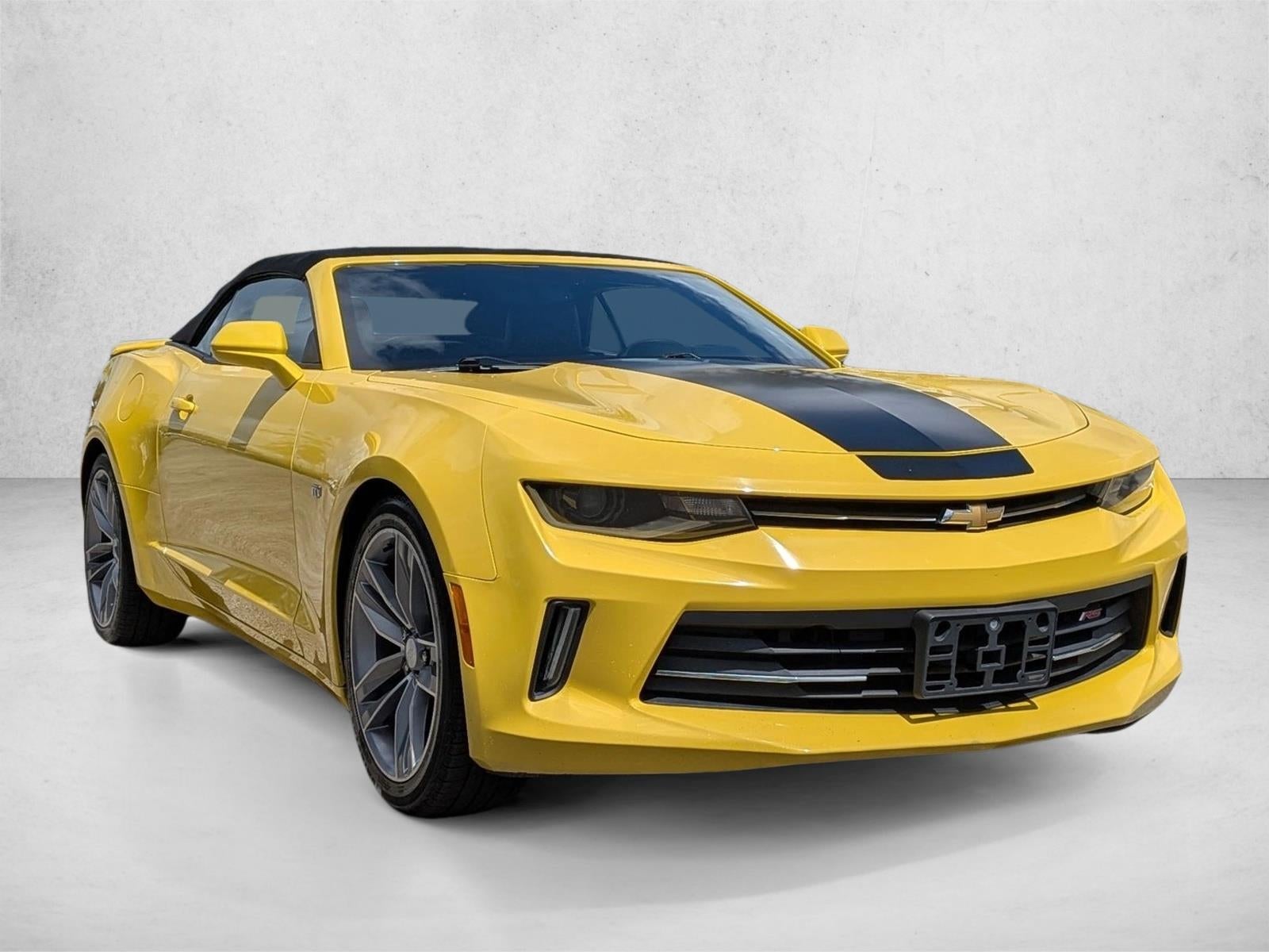 2017 Chevrolet Camaro 2dr Convertible 2LT