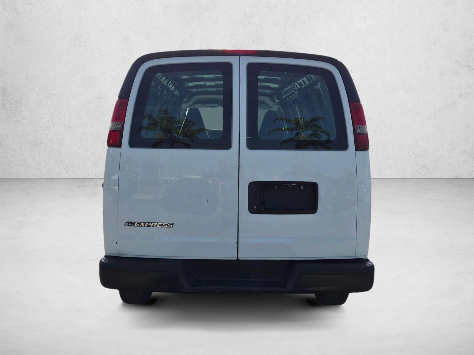 2020 Chevrolet Express Cargo Van 2500 Extended Wheelbase Rear-Wheel Drive