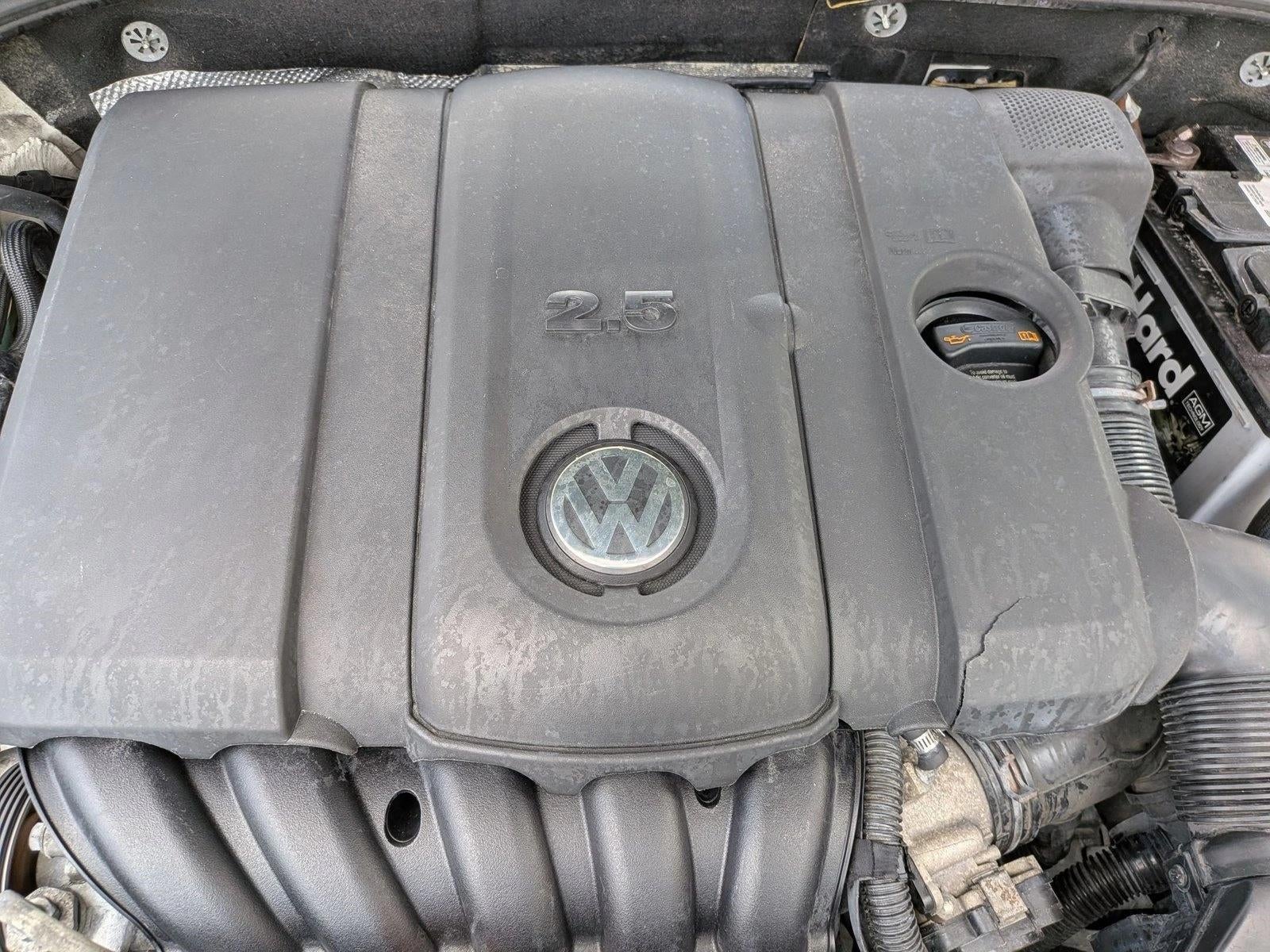 2013 Volkswagen Passat 4dr Sdn 2.5L Auto SE w/Sunroof PZEV