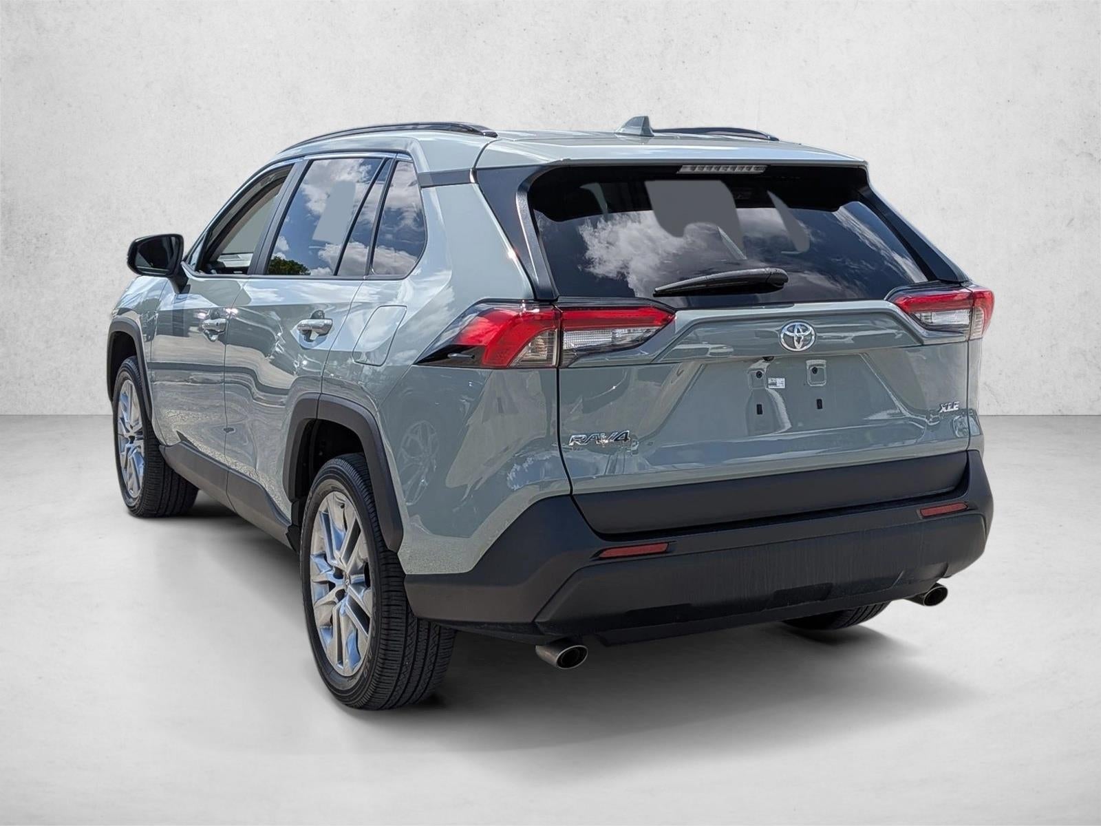 2023 Toyota RAV4 XLE Premium FWD (Natl)