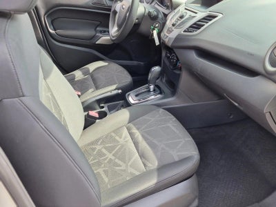 2013 Ford Fiesta 4dr Sdn SE