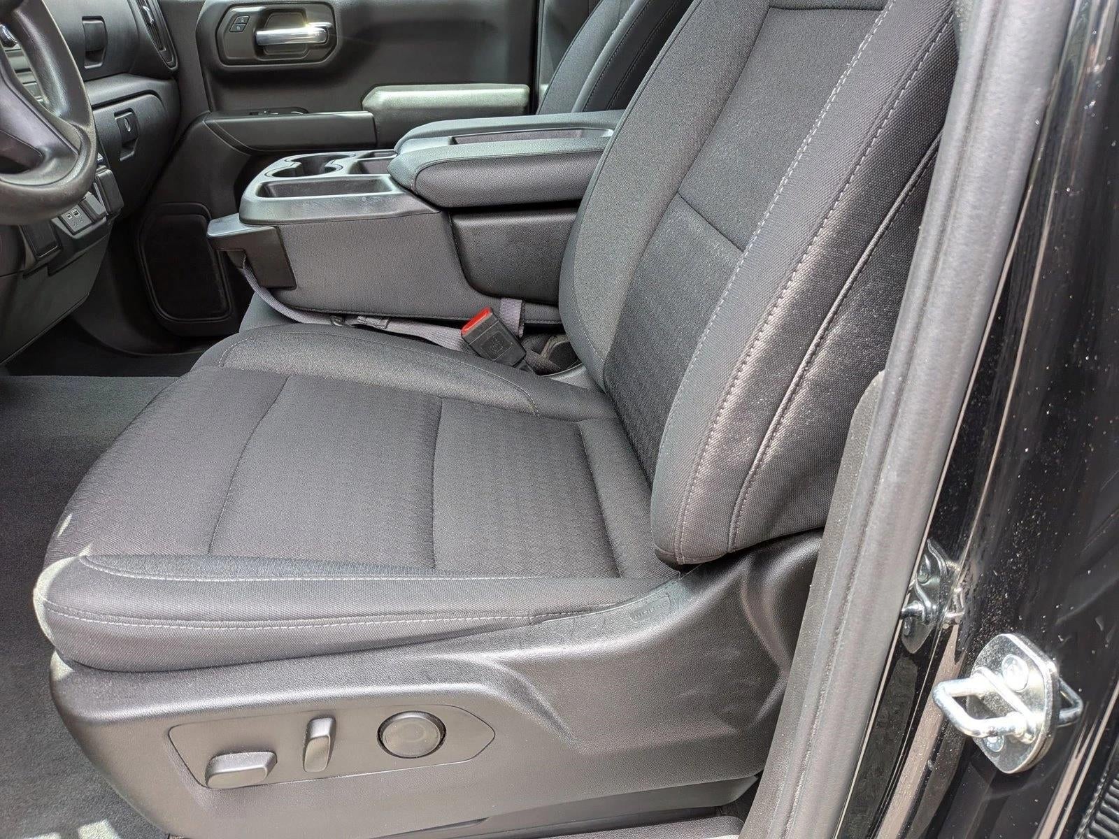 2022 Chevrolet Silverado 1500 Crew Cab Short Box 2-Wheel Drive Custom