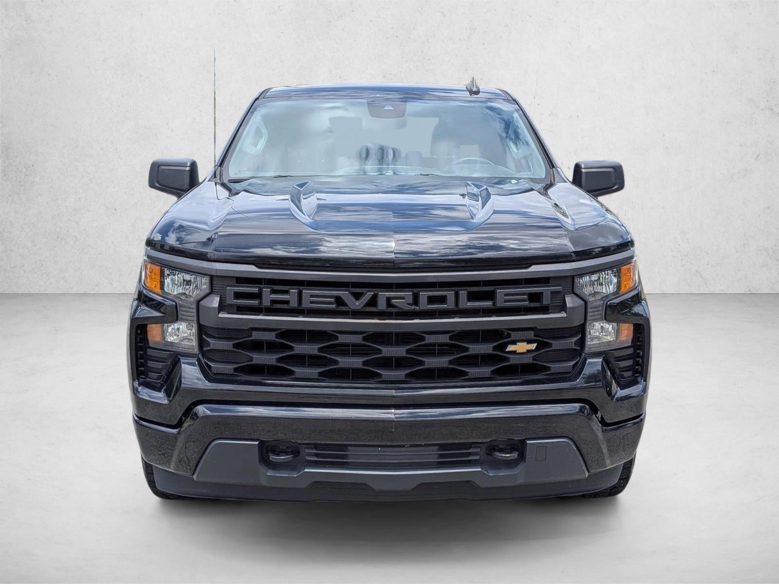 2022 Chevrolet Silverado 1500 Crew Cab Short Box 2-Wheel Drive Custom