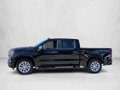 2022 Chevrolet Silverado 1500 Crew Cab Short Box 2-Wheel Drive Custom