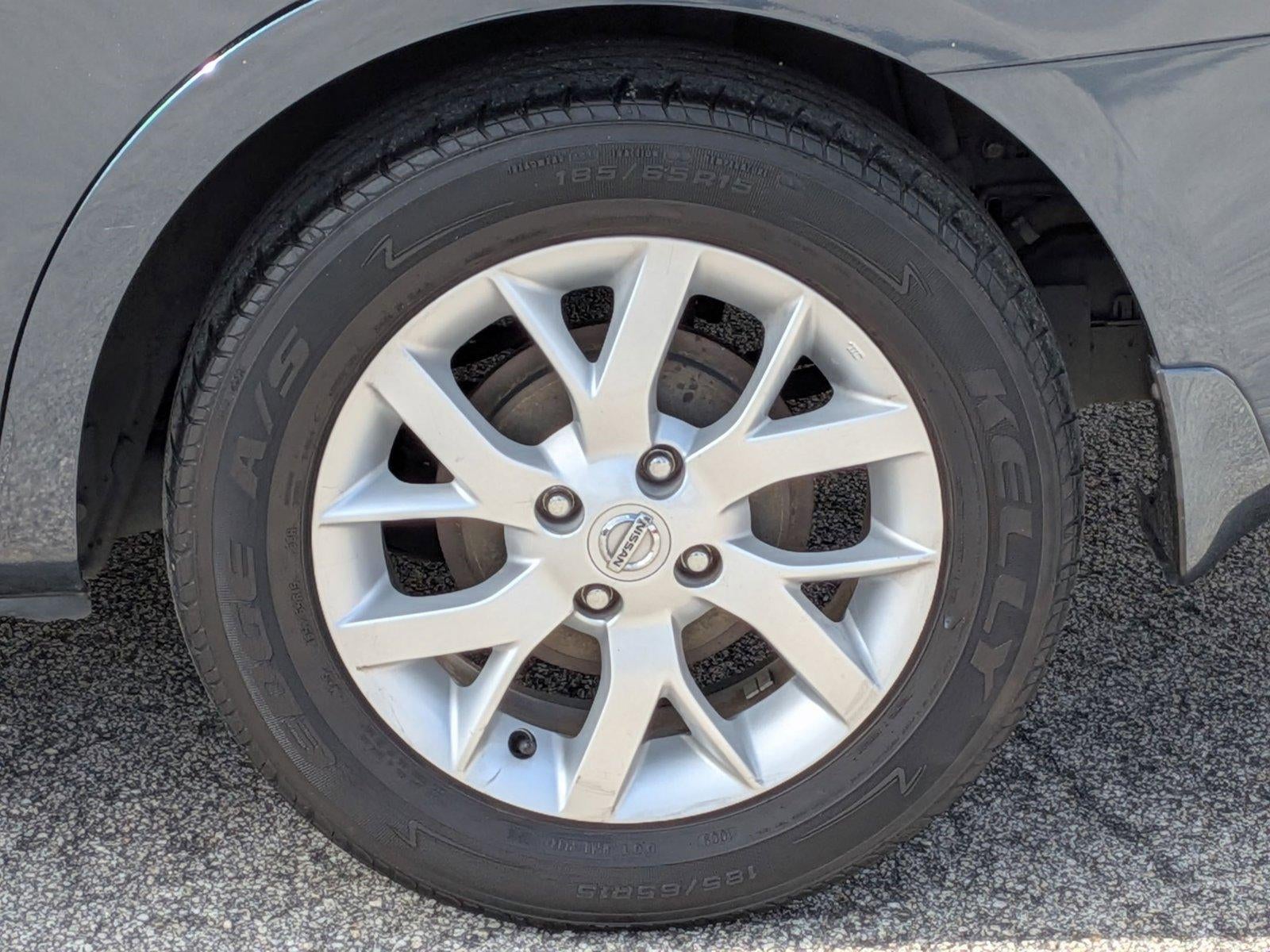 2017 Nissan Versa Sedan SV CVT