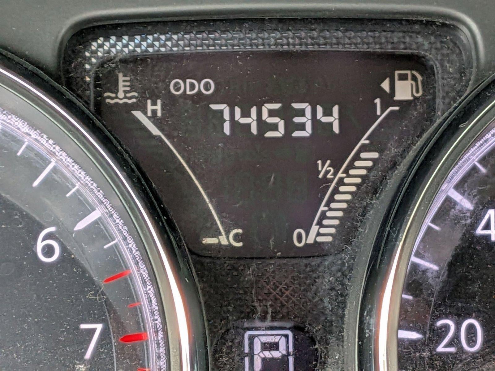 2017 Nissan Versa Sedan SV CVT