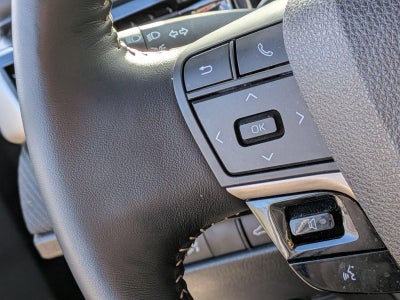 2025 Toyota Camry SE (SE)