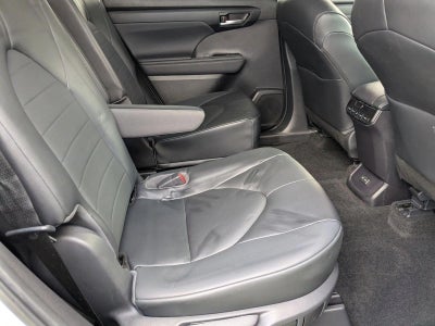 2023 Toyota Highlander XLE FWD (Natl)