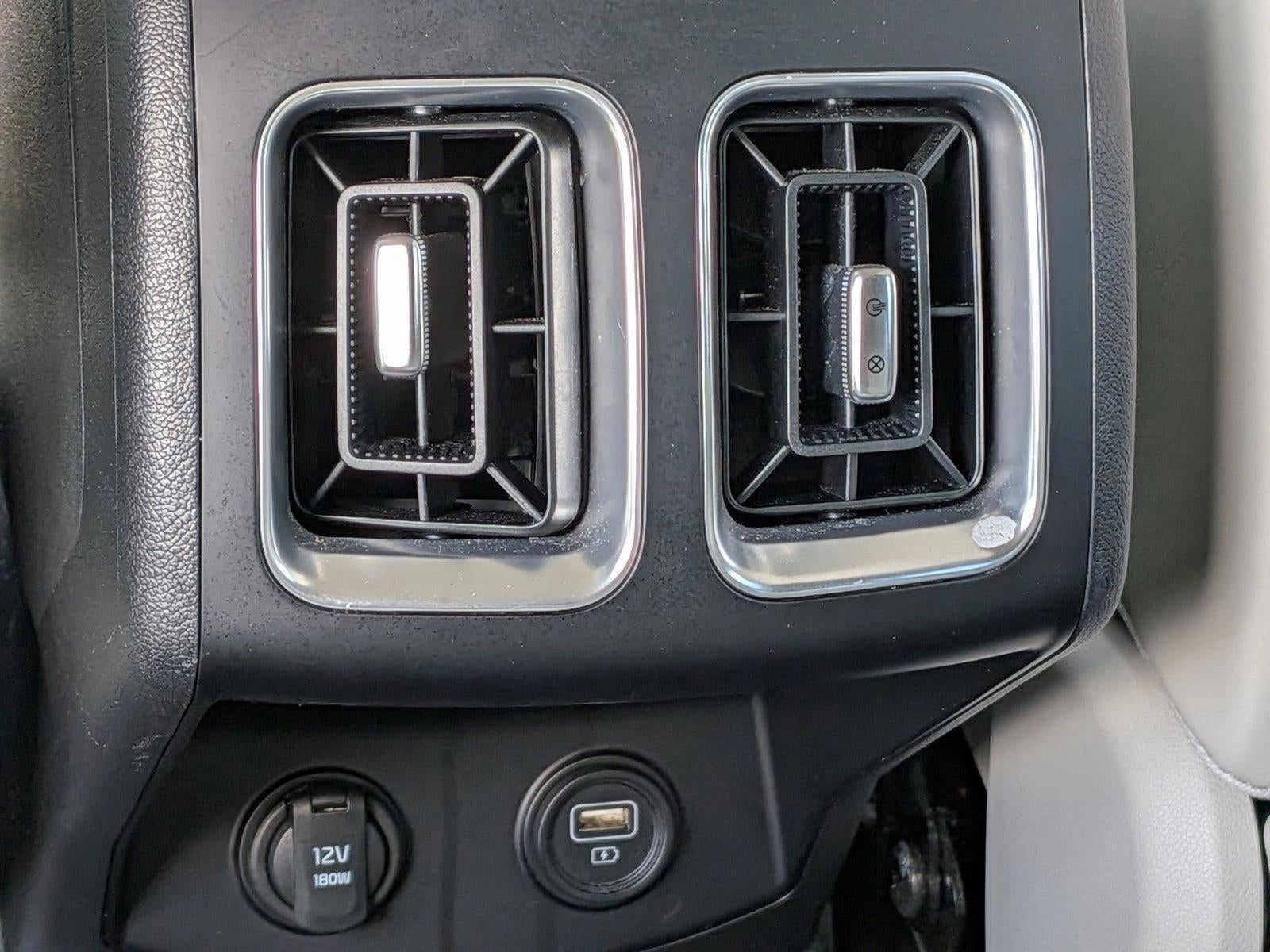 2023 Kia Sorento S FWD