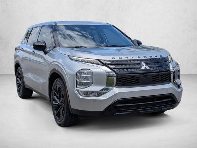2022 Mitsubishi Outlander Black Edition FWD