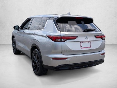 2022 Mitsubishi Outlander Black Edition FWD
