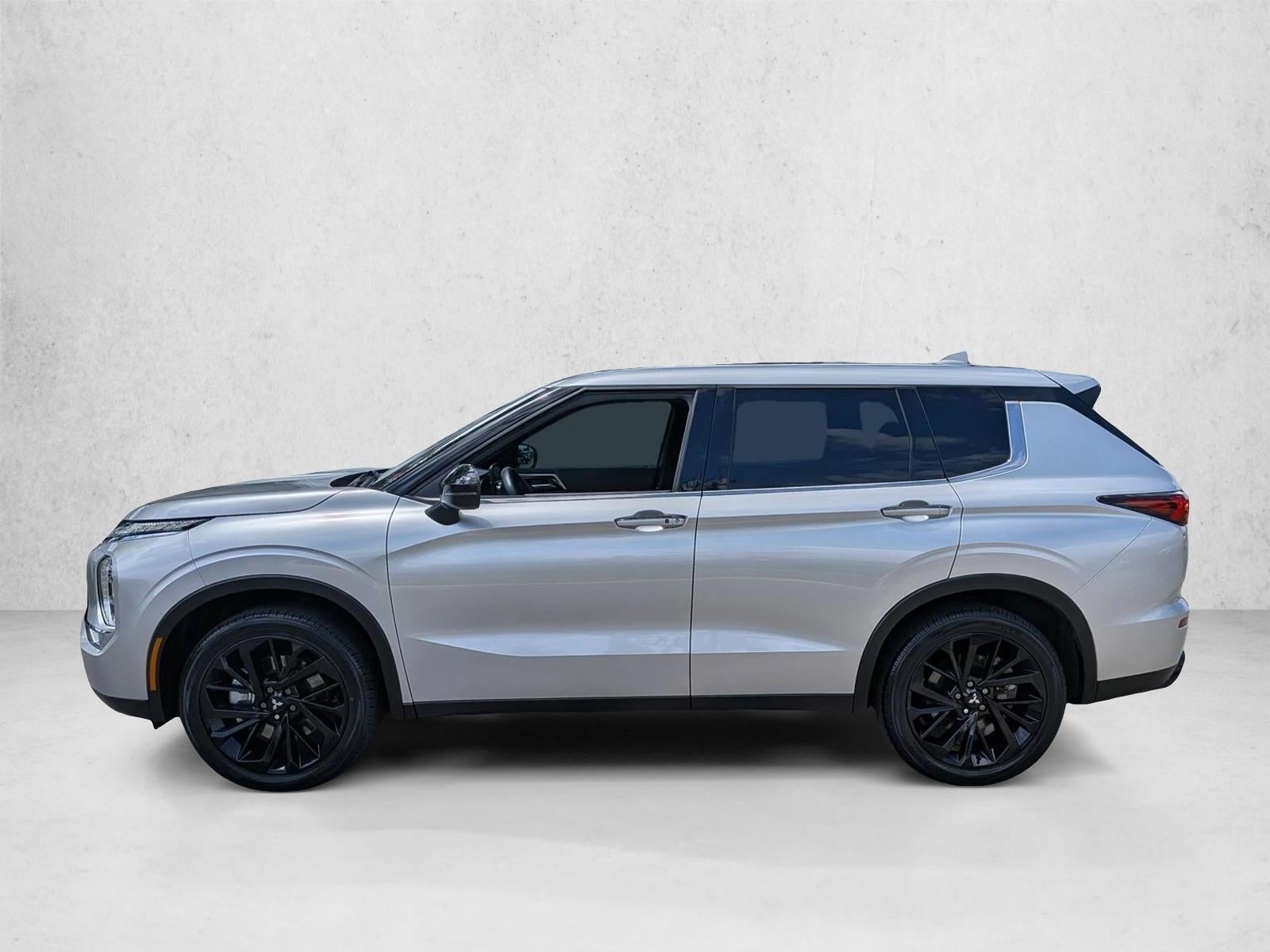 2022 Mitsubishi Outlander Black Edition FWD